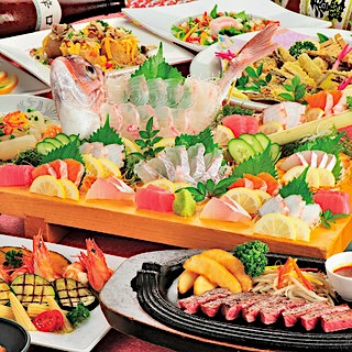 霜降り馬刺しとあか牛付き郷土コース10500円